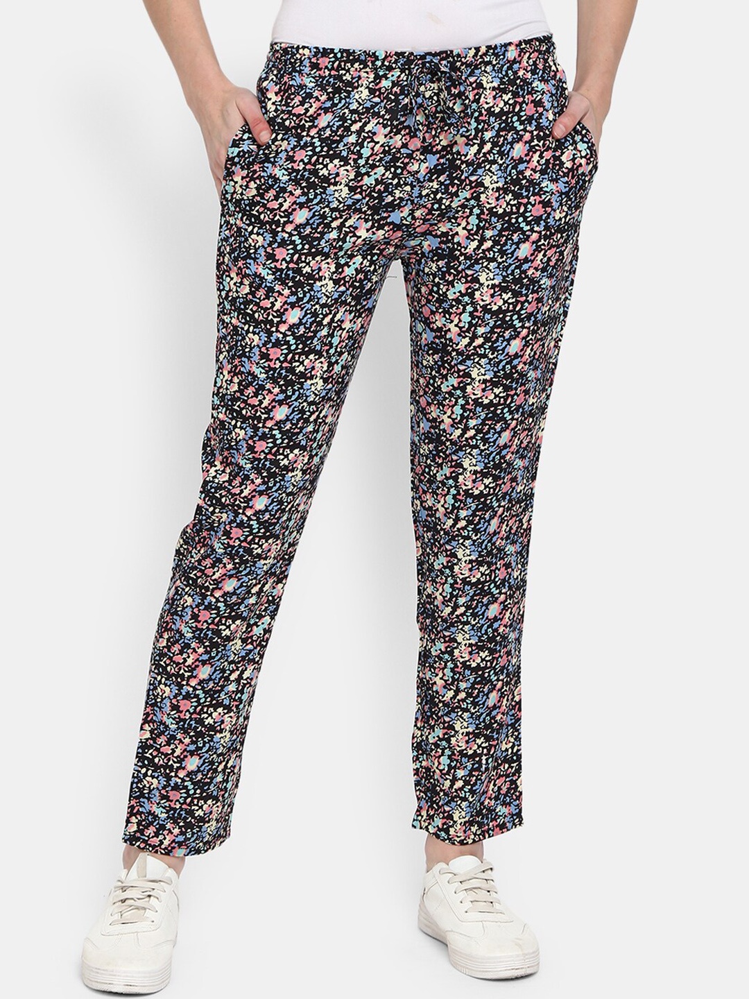

V-Mart Women Black & Blue Printed Lounge Pants