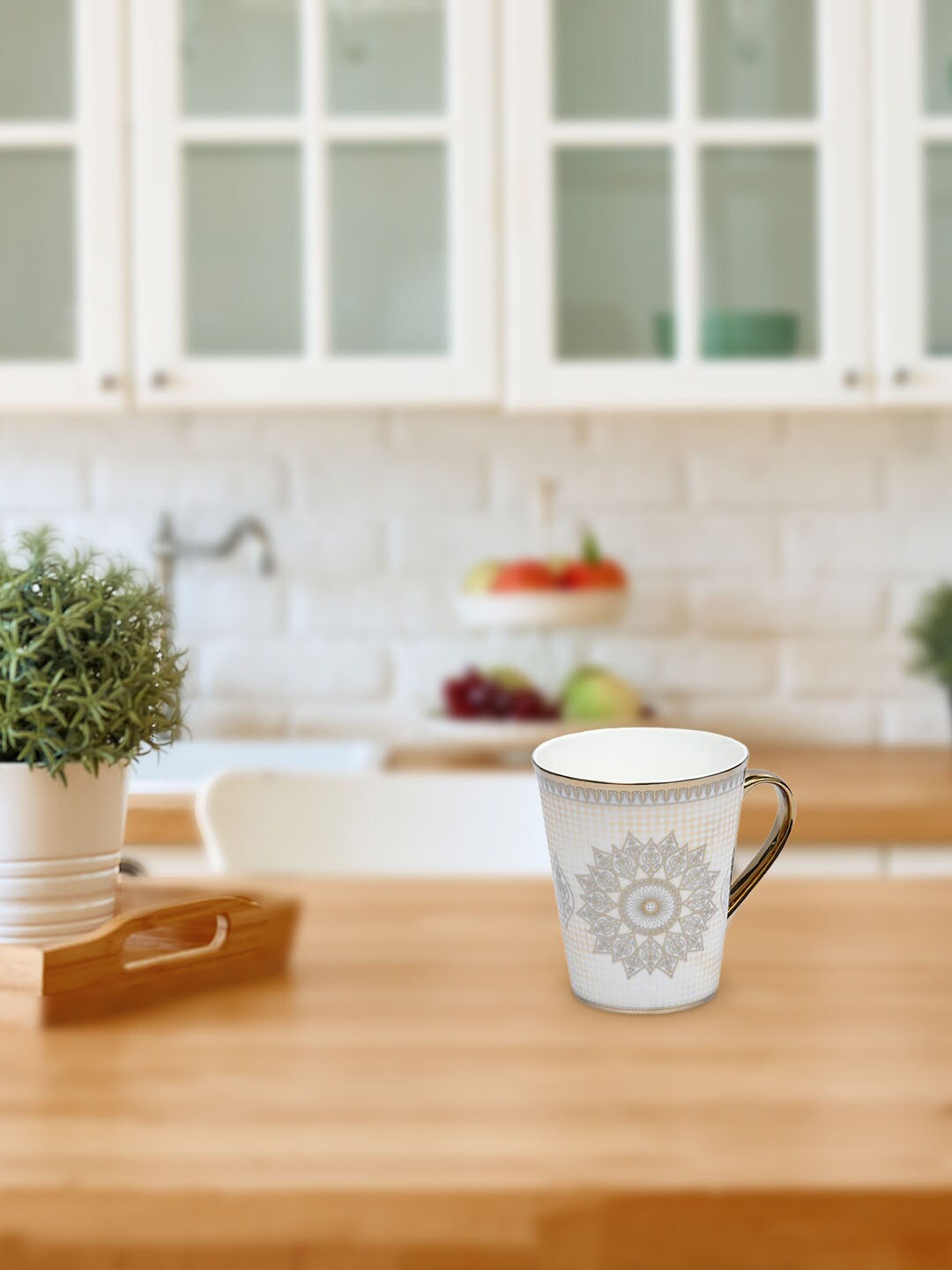 

Athome by Nilkamal Ebony Zing White & Gold-Toned Printed Glossy Ceramic Mug 320ML