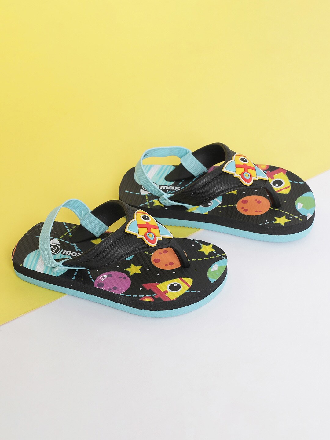 

max Boys Black & Red Printed Rubber Room Slippers