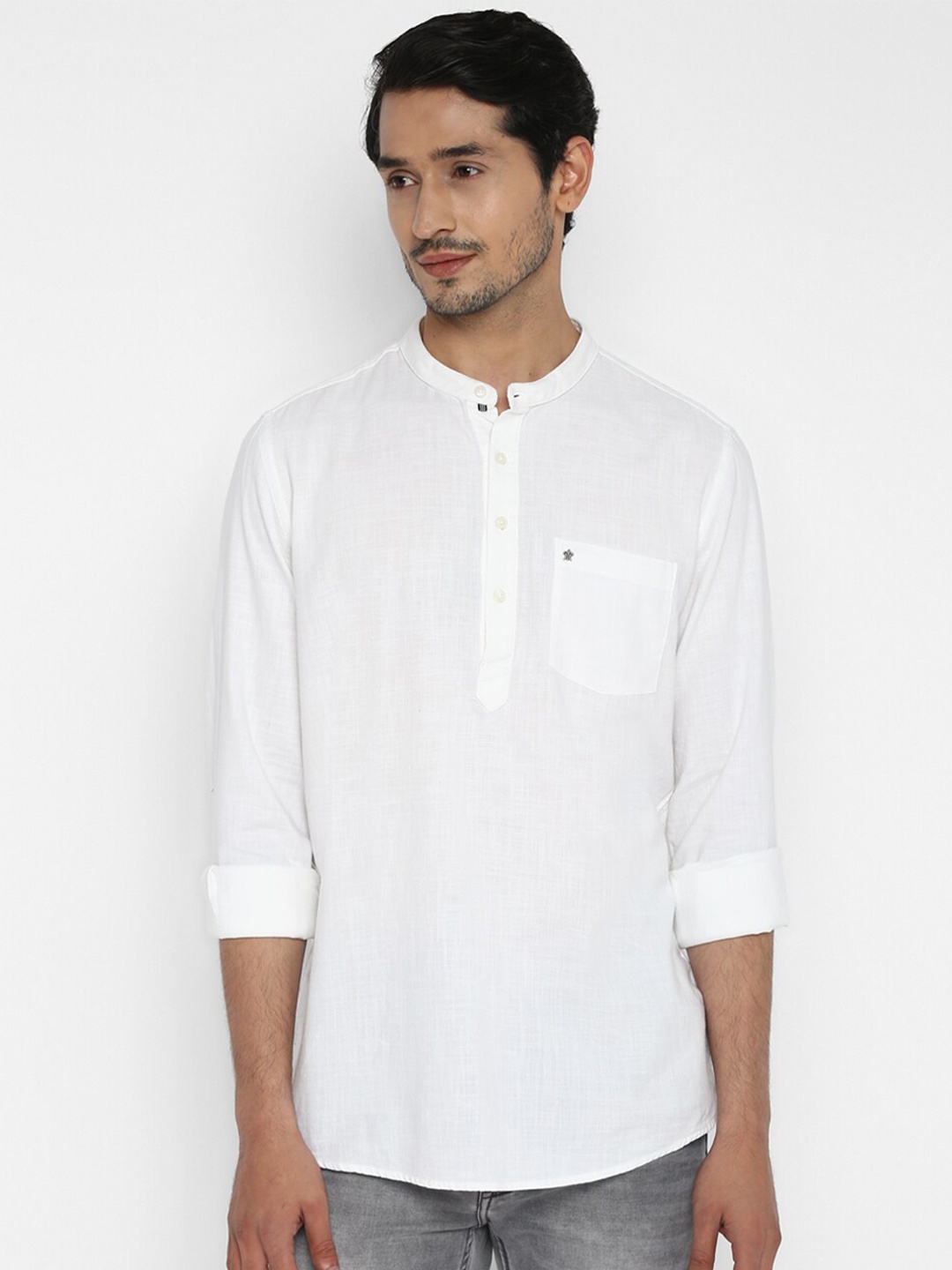

Turtle Men White Slim Fit Pure Cotton Casual Shirt