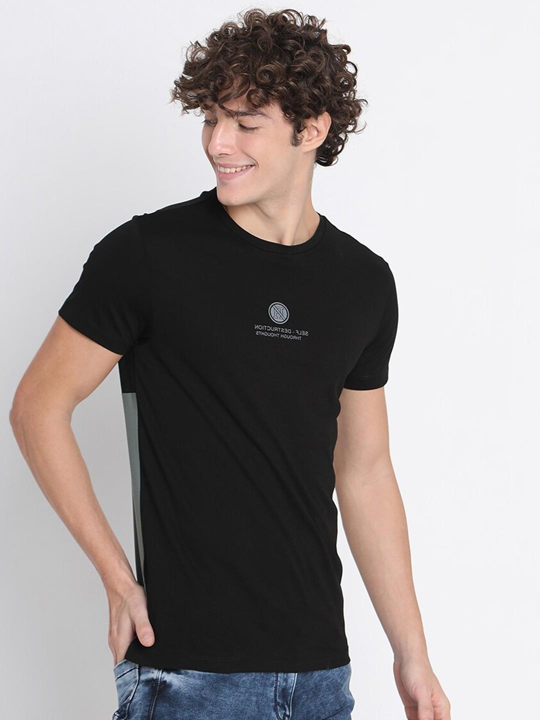 

Rex Straut Jeans Men Black Color blocked Back Slim Fit T-shirt