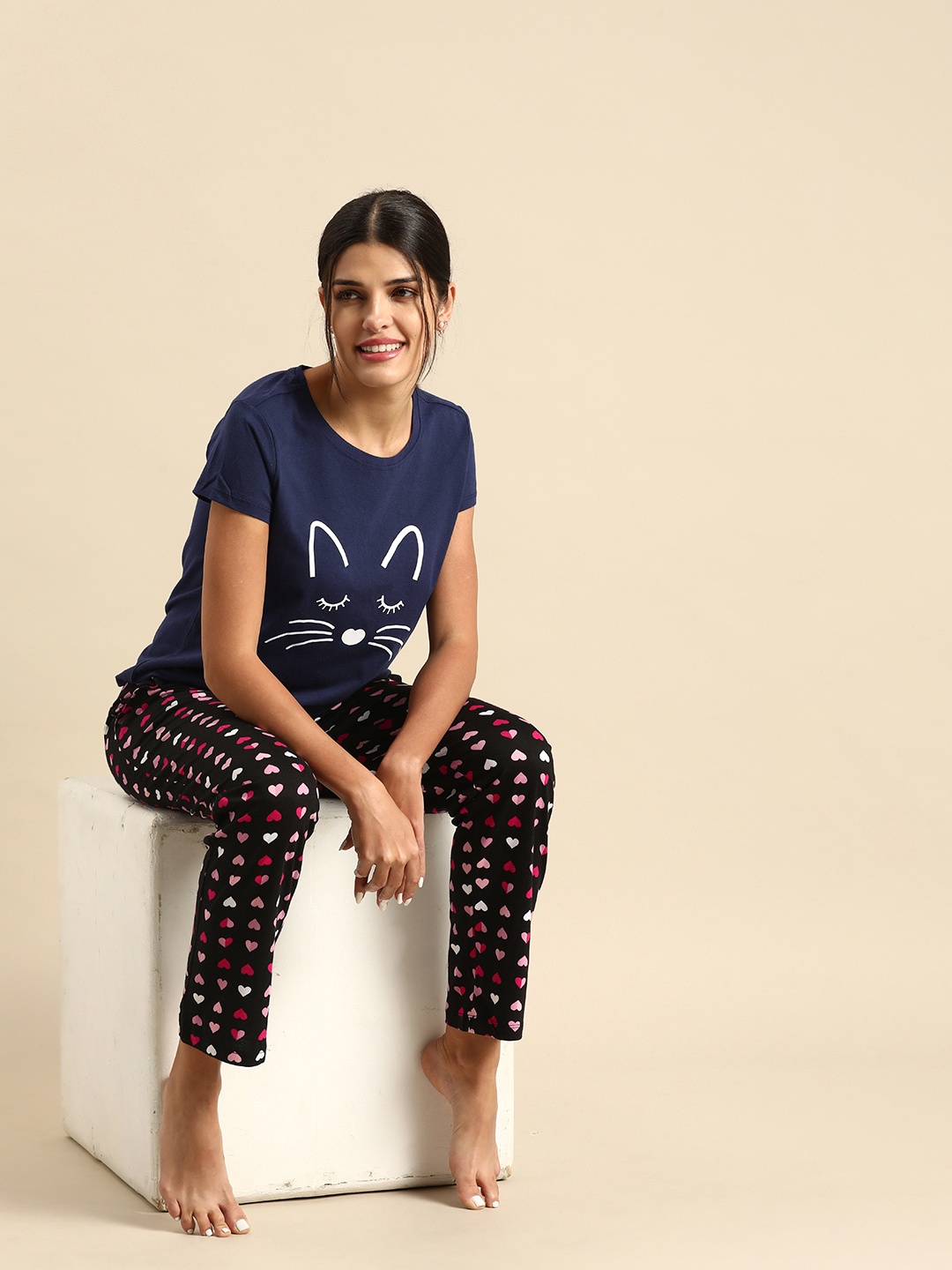 

Dreamz by Pantaloons Women Navy Blue & Black Printed Night suit