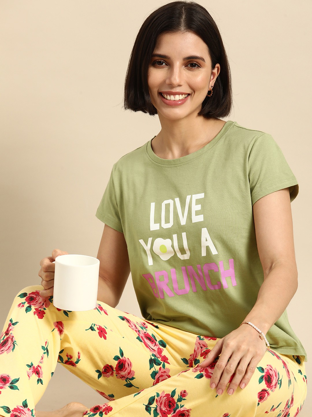 

Dreamz by Pantaloons Women Green & Yellow Printed Night suit