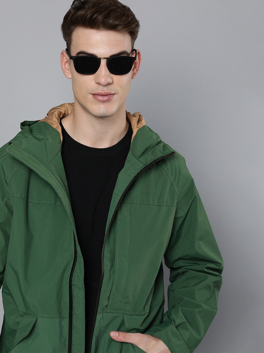 

Levis Men Green Solid Casual Hooded Tailored Jacket