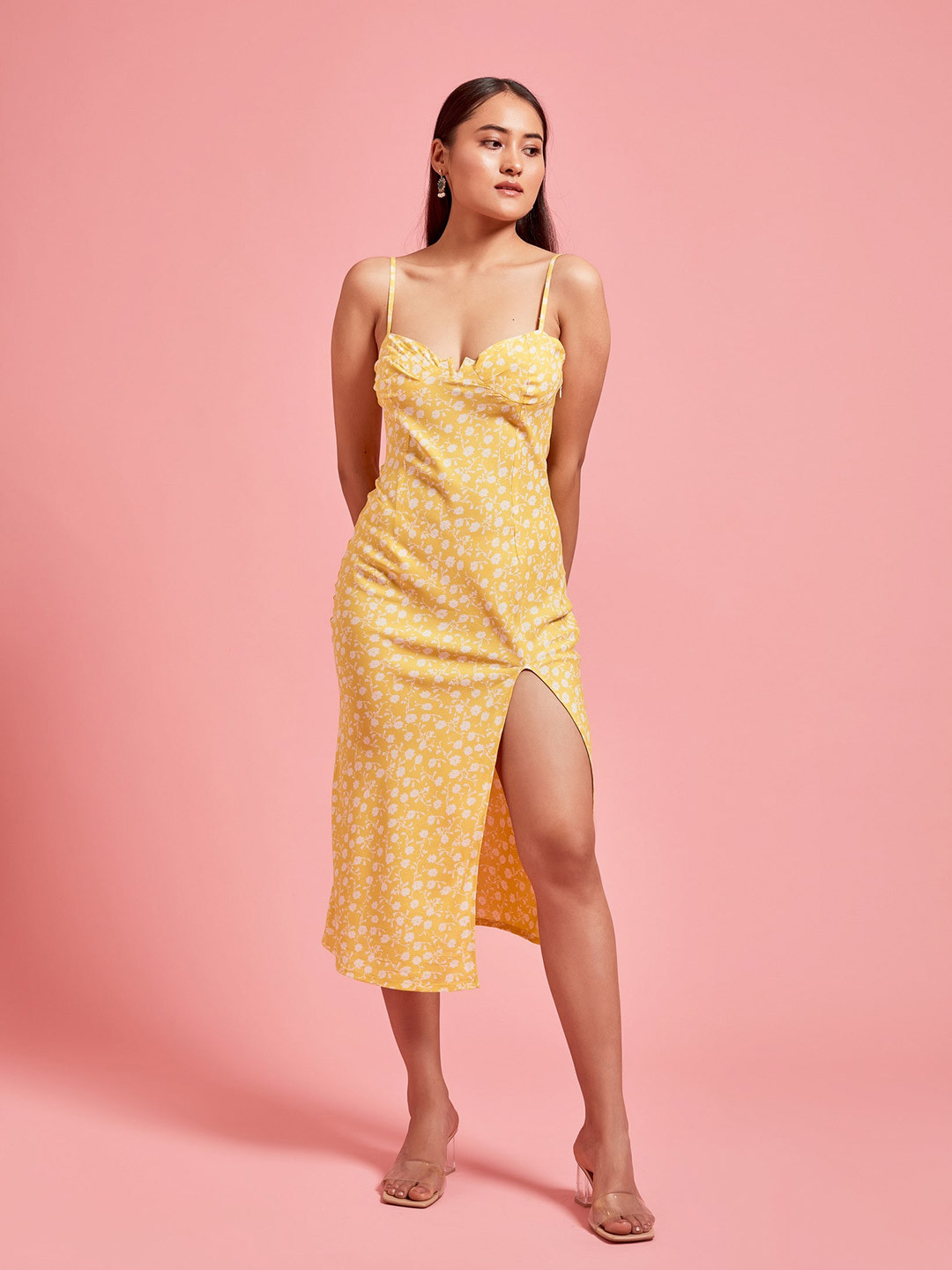 

THE CLOTHING FACTORY Yellow Sheath Dress