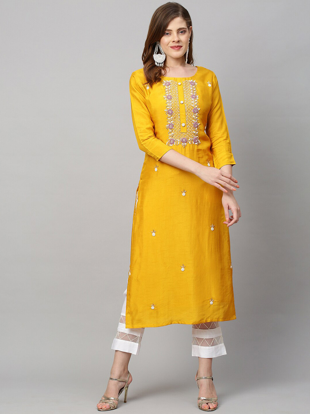 

FASHOR Women Yellow Geometric Embroidered Flared Sleeves Thread Work Kurta
