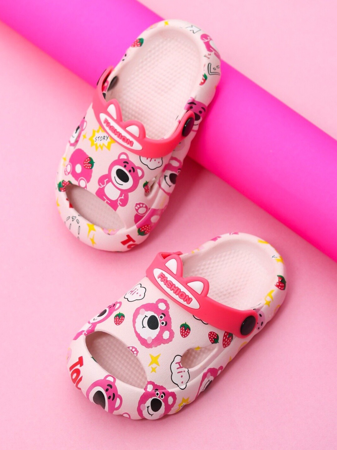 

Yellow Bee Girls Pink Comfort Sandals