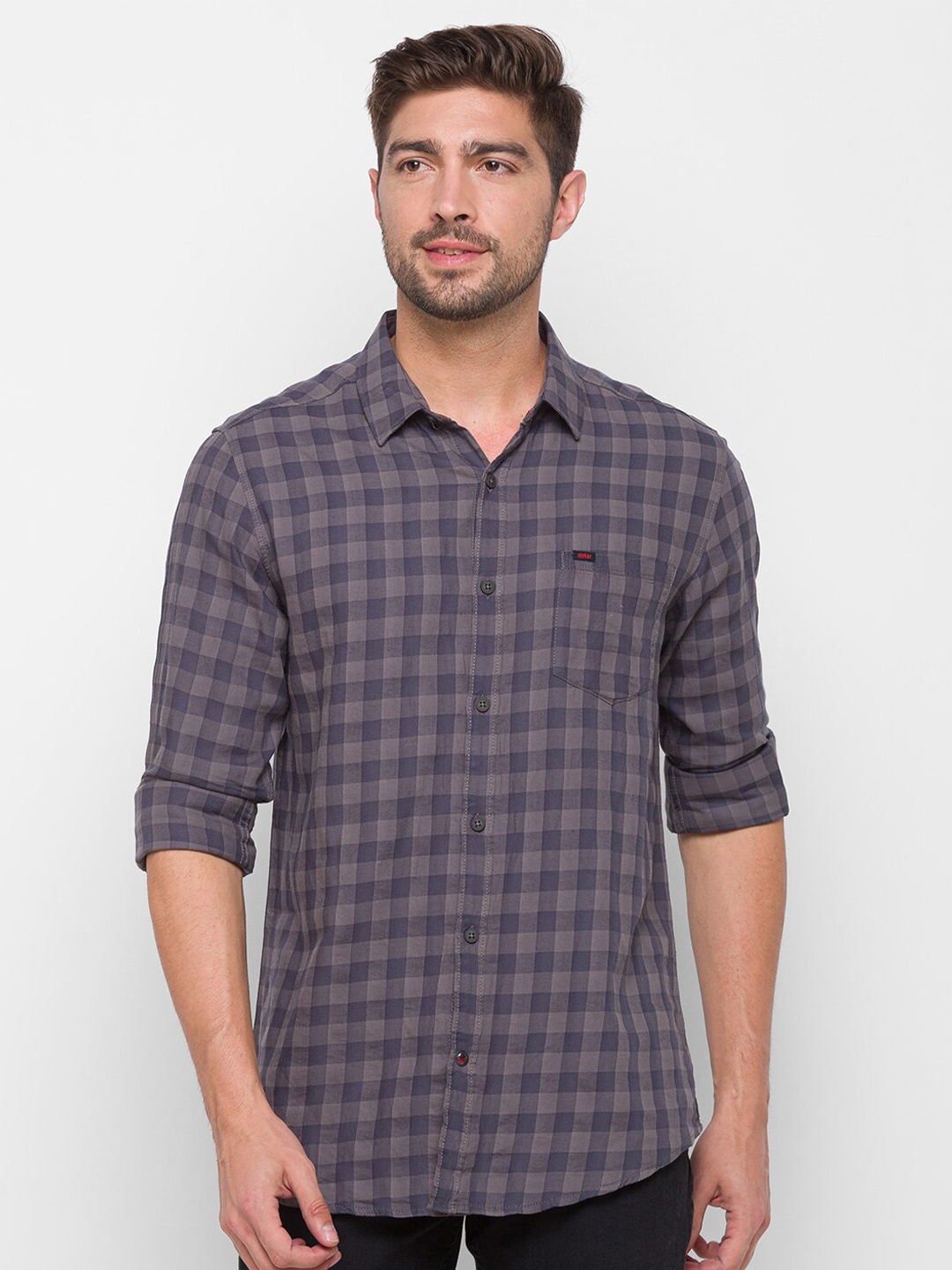 

SPYKAR Men Grey Slim Fit Checked Casual Shirt