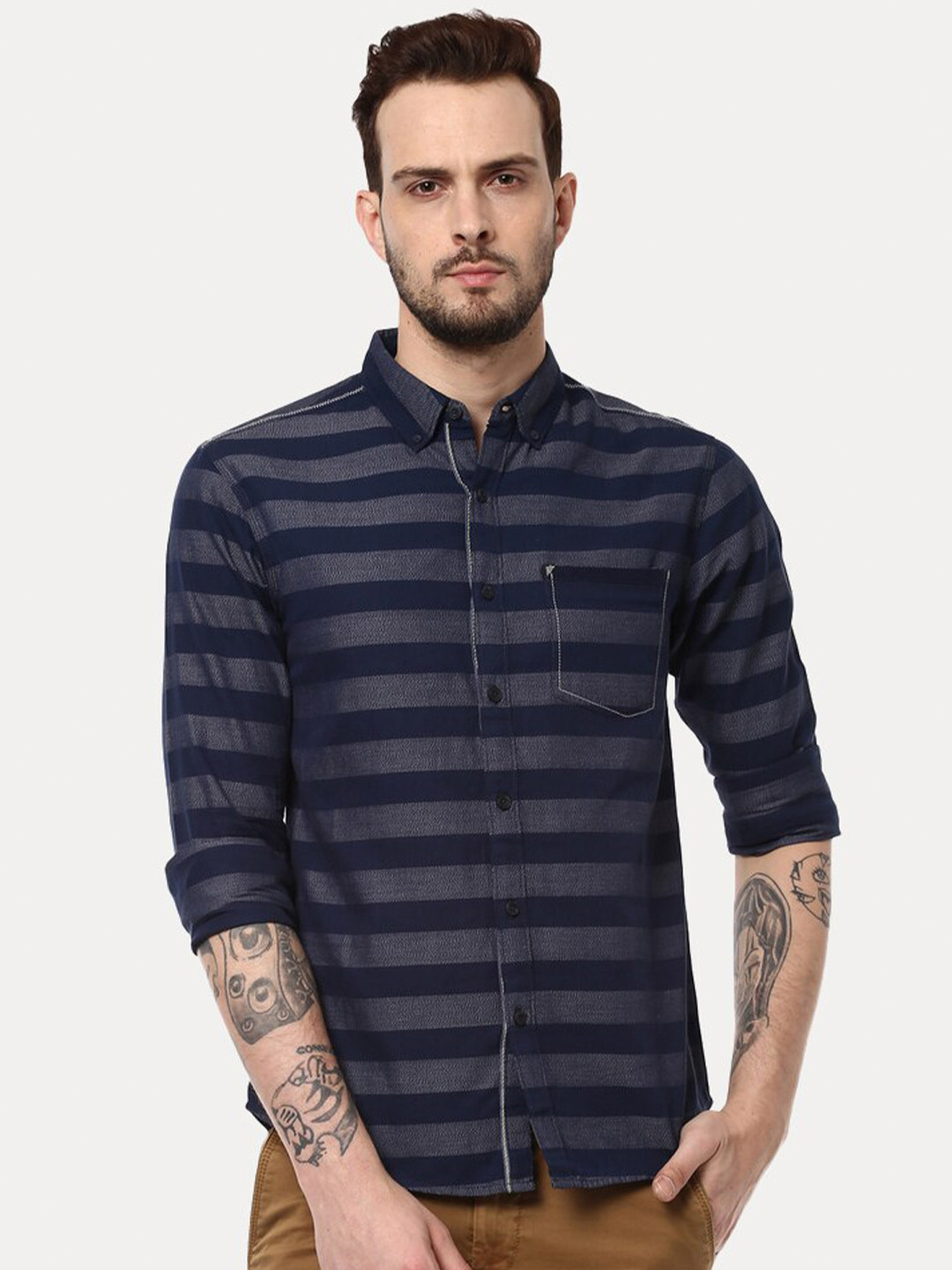 

SPYKAR Men Blue Slim Fit Horizontal Stripes Striped Casual Shirt