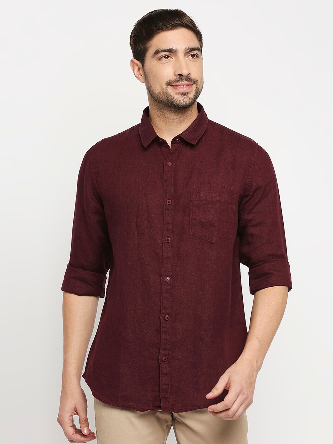 

SPYKAR Men Maroon Slim Fit Solid Casual Shirt