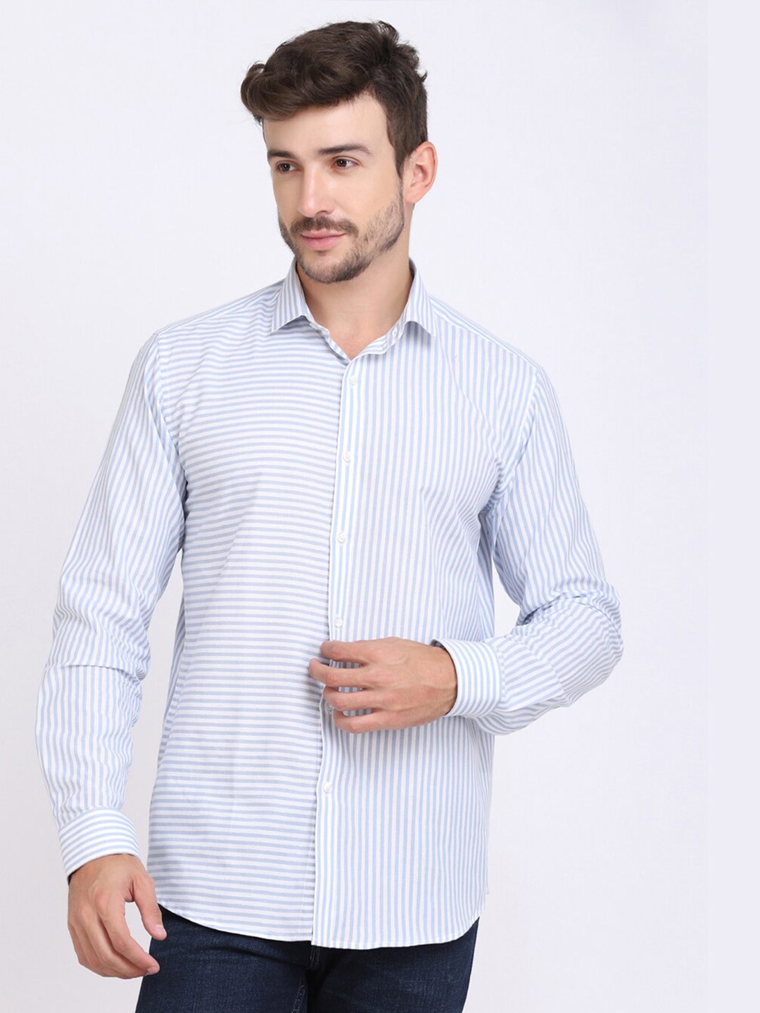 

JJAAGG T Men Cream & Blue Classic Striped Cotton Casual Shirt