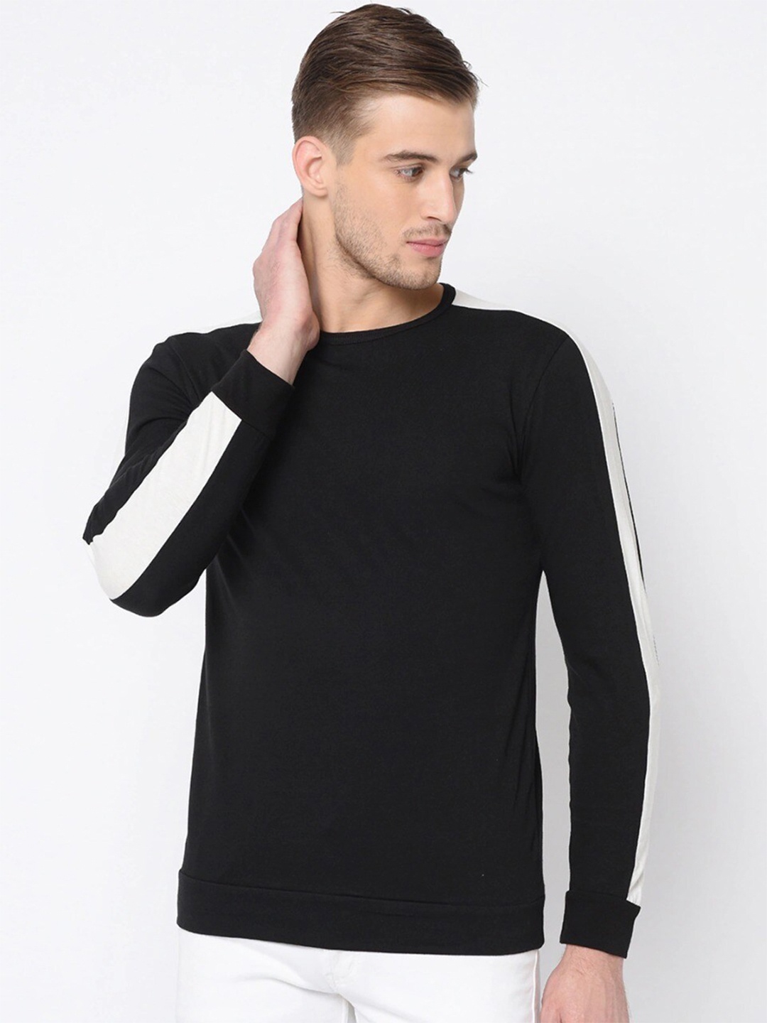 

Rigo Men Black Slim Fit T-shirt