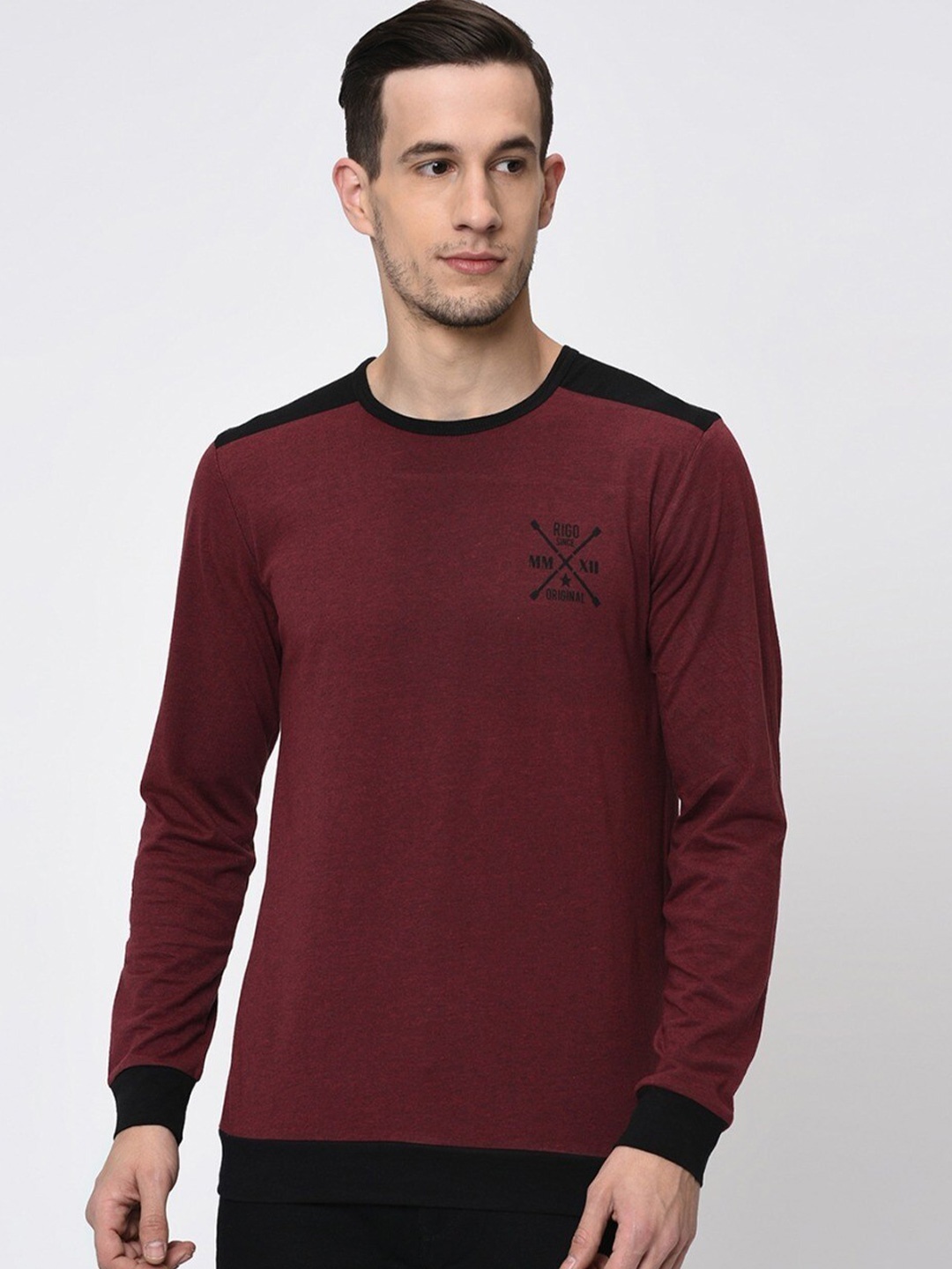 

Rigo Men Maroon Colourblocked Pure Cotton T-Shirt