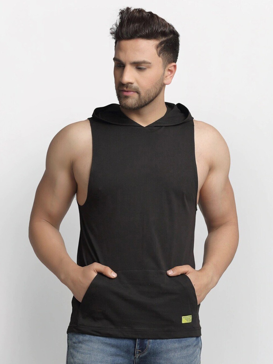 

Rigo Men Black Slim Fit Hooded Sleeveless T-shirt