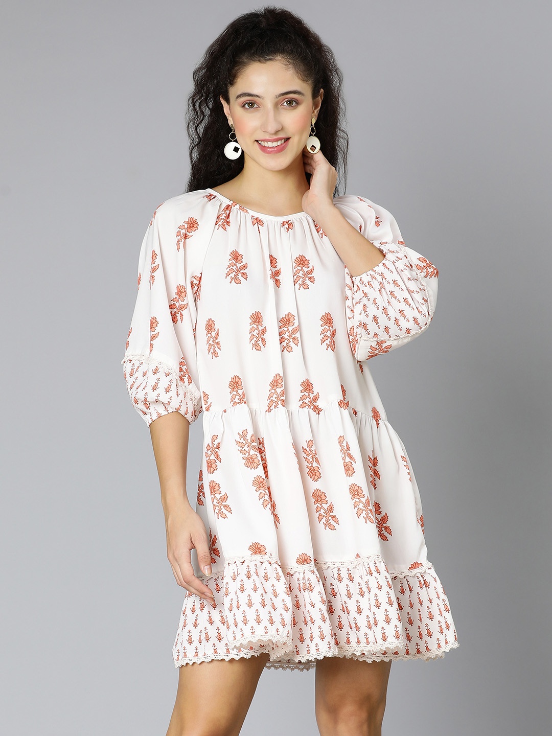 

Oxolloxo Off White & Peach-Coloured Floral Crepe A-Line Dress