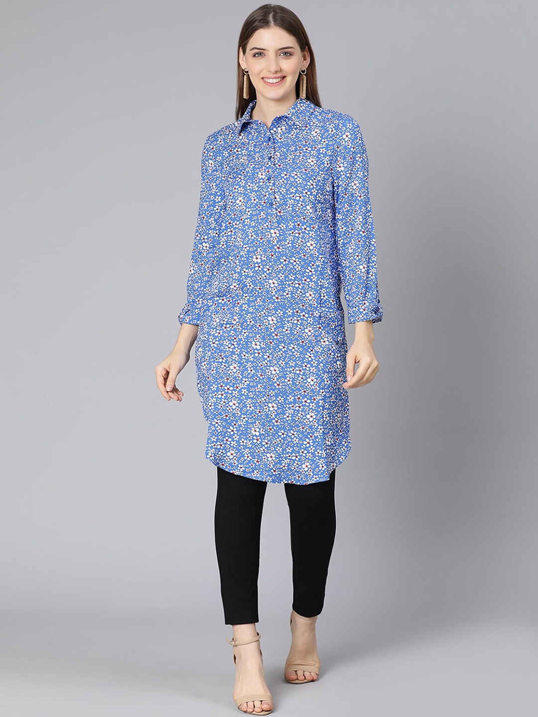 

Oxolloxo Women Blue Floral Printed Long Tunic