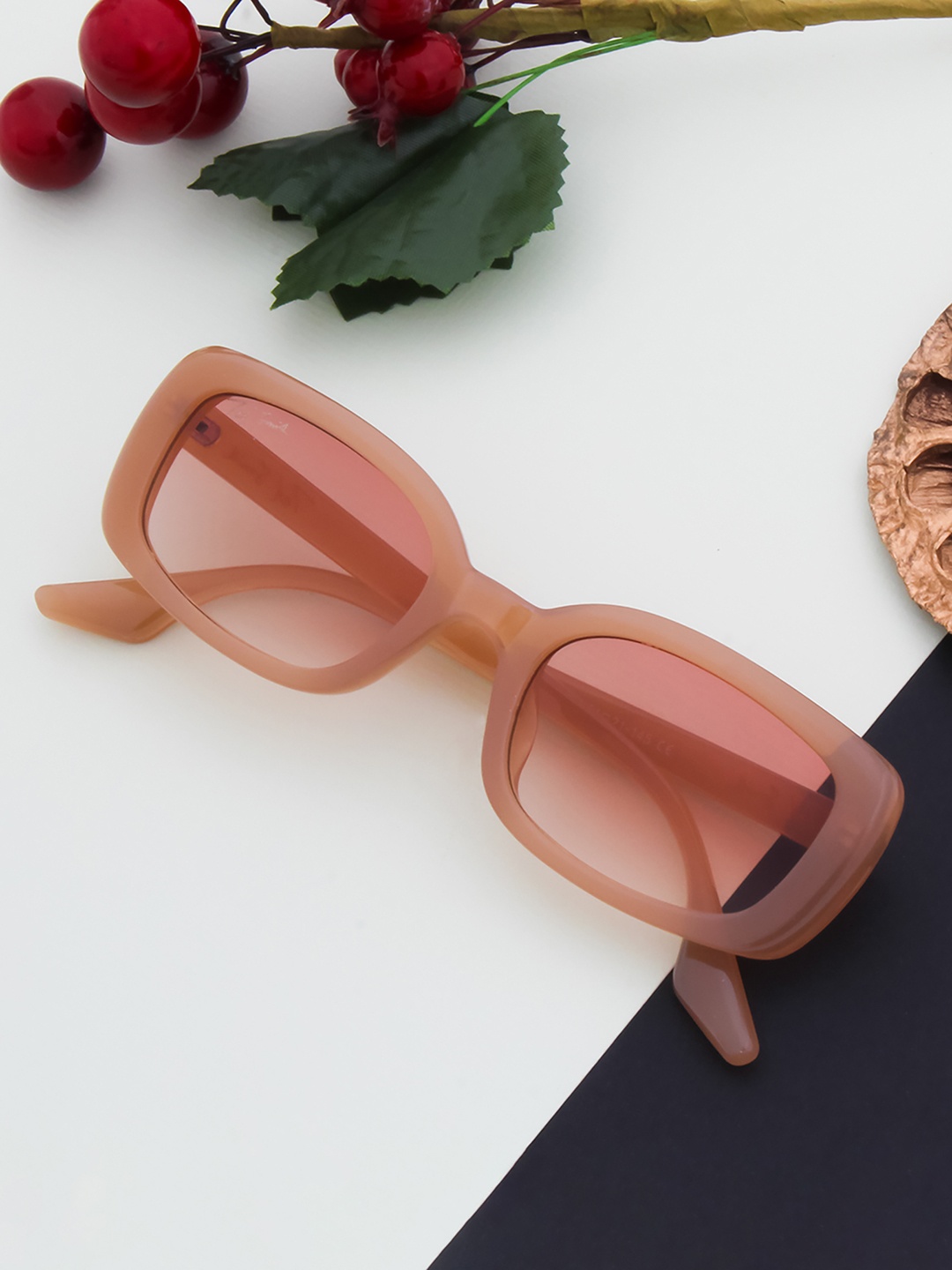 

Ted Smith Unisex Brown Lens & Brown Rectangle Sunglasses with UV Protected Lens