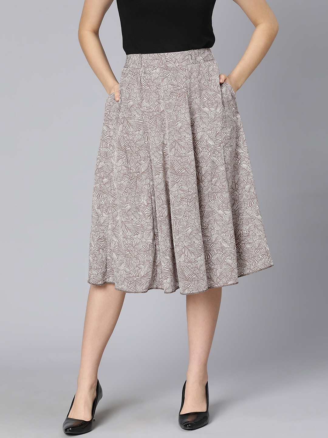 

Oxolloxo Women Grey Printed Skirts