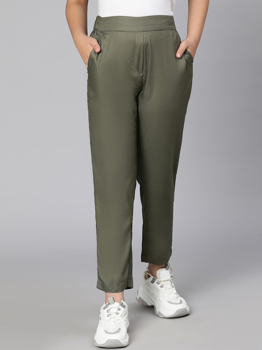 

Oxolloxo Girls Olive Green Solid Mid-Rise Trouser