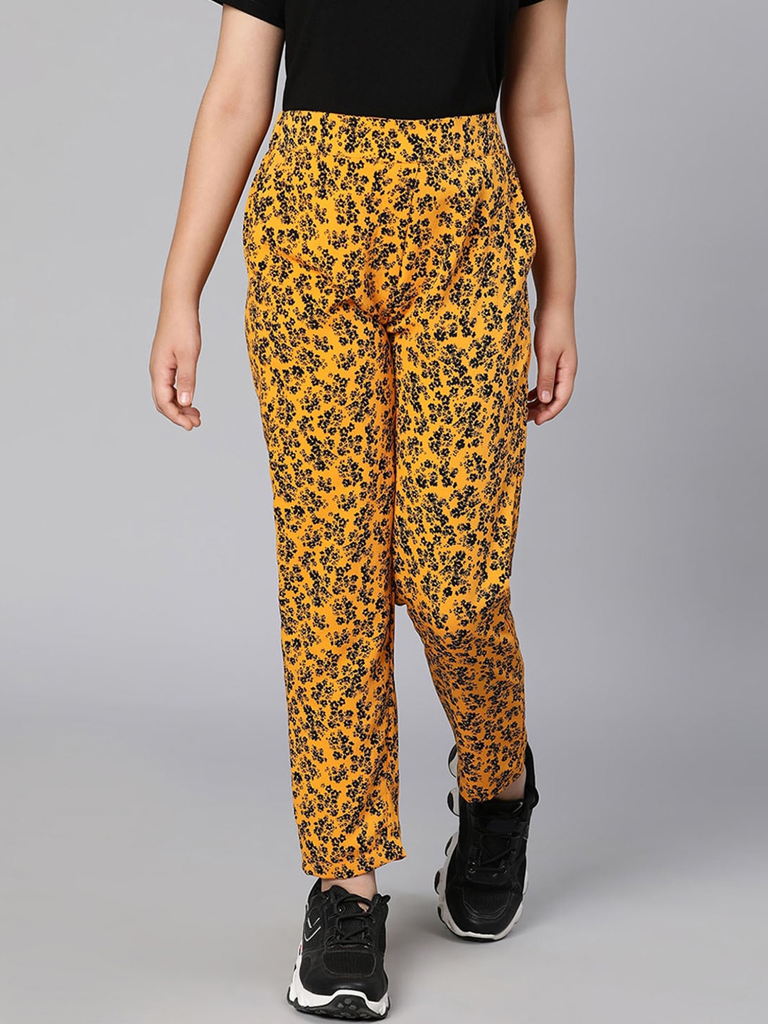 

Oxolloxo Girls Yellow & Black Floral Printed Trouser