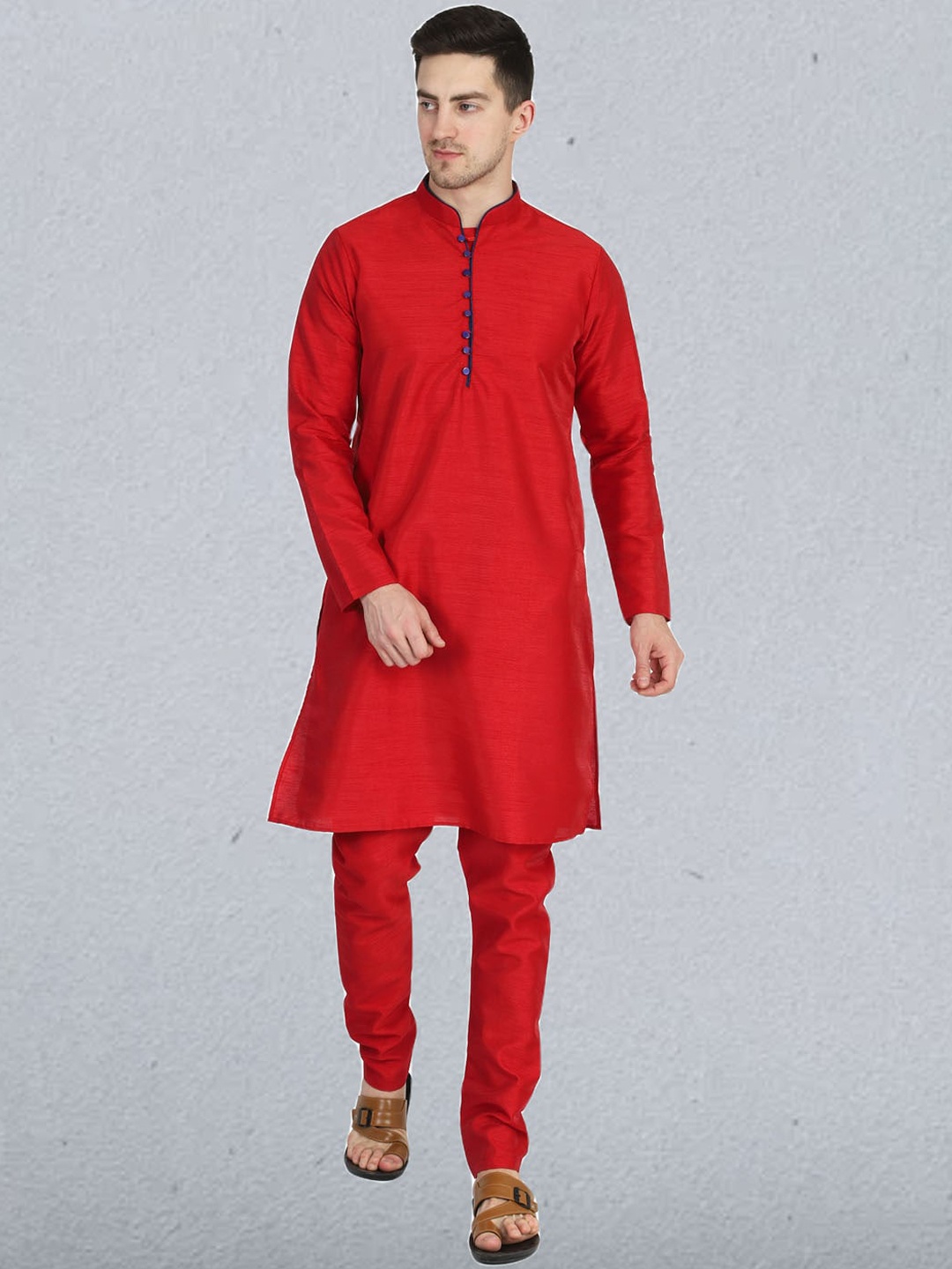 

TAHVO Men Red Solid Dupion Silk Kurta with Pyjamas