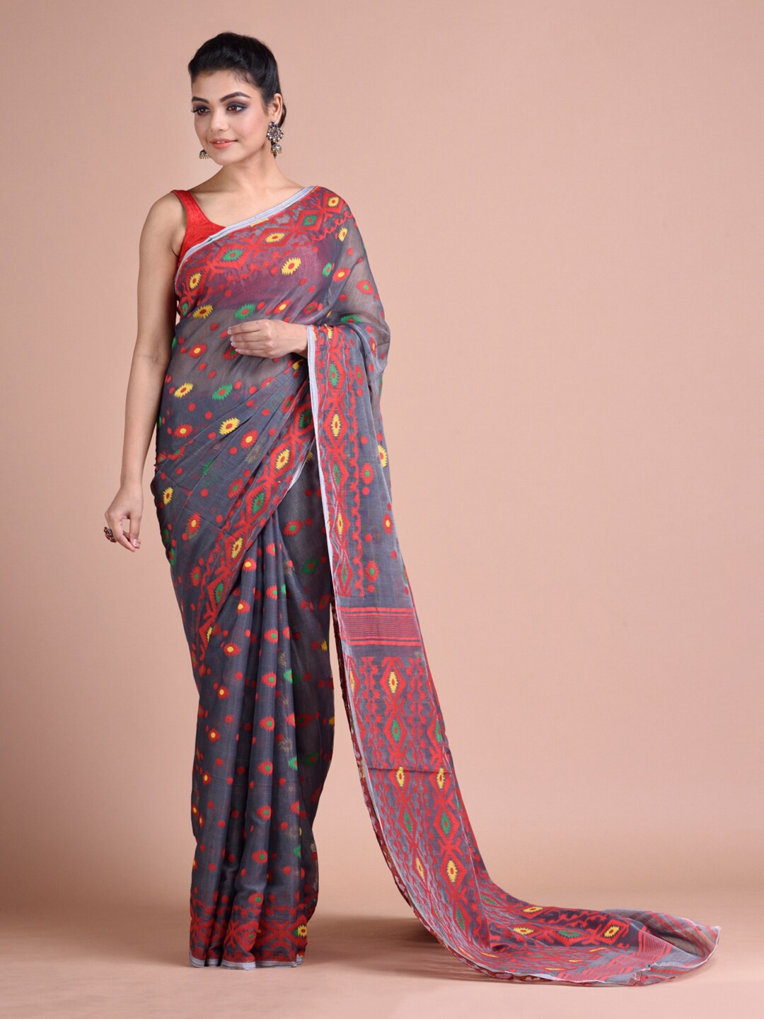 

Mitera Women Grey & Red Floral Silk Cotton Fusion Jamdani Saree