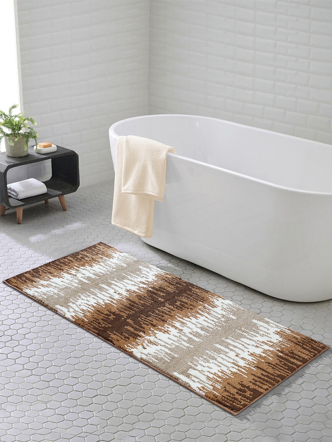 

OBSESSIONS Beige & Brown Abstract Anti-Skid 1800GSM Bath Rug