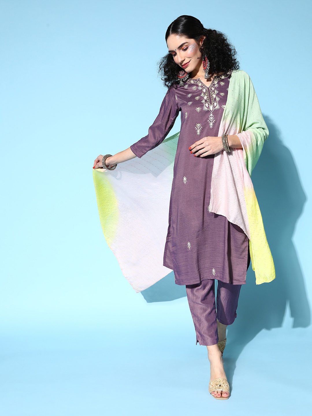 

Tikhi Imli Women Violet Poly Crepe Ethereal Embroidery Kurta Set