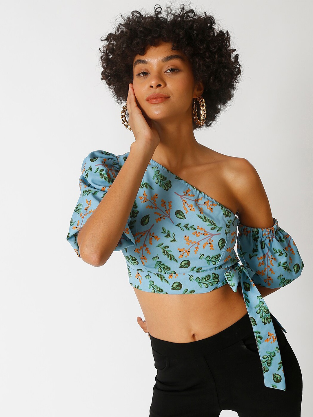 

Campus Sutra Women Blue Floral Print One Shoulder Bardot Top