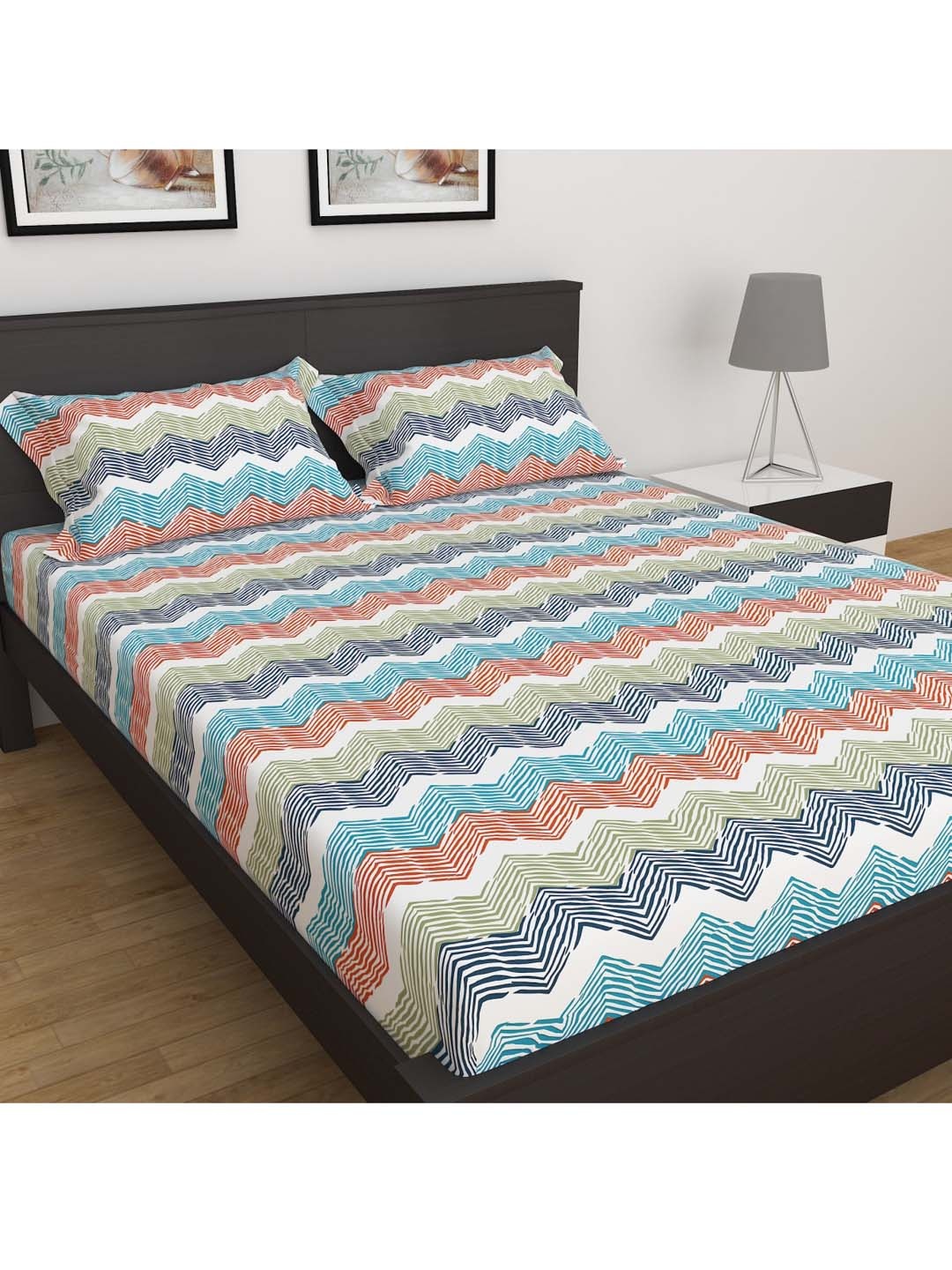 

Home Centre Grey & Blue 140 TC King Bedsheet with 2 Pillow Covers