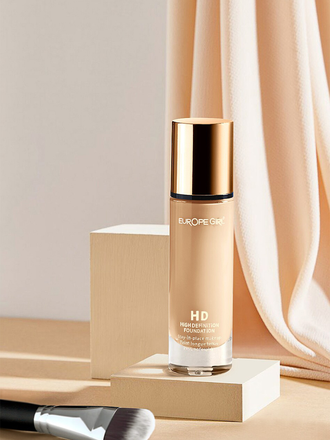 

EUROPE GIRL Stay-In-Place Waterproof HD High Definition Foundation 30 ml - Natural 80, Beige