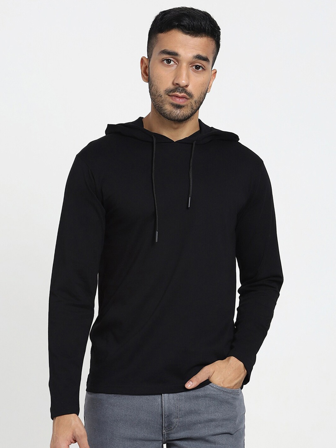 

Bewakoof Men Black Hooded Sweatshirt