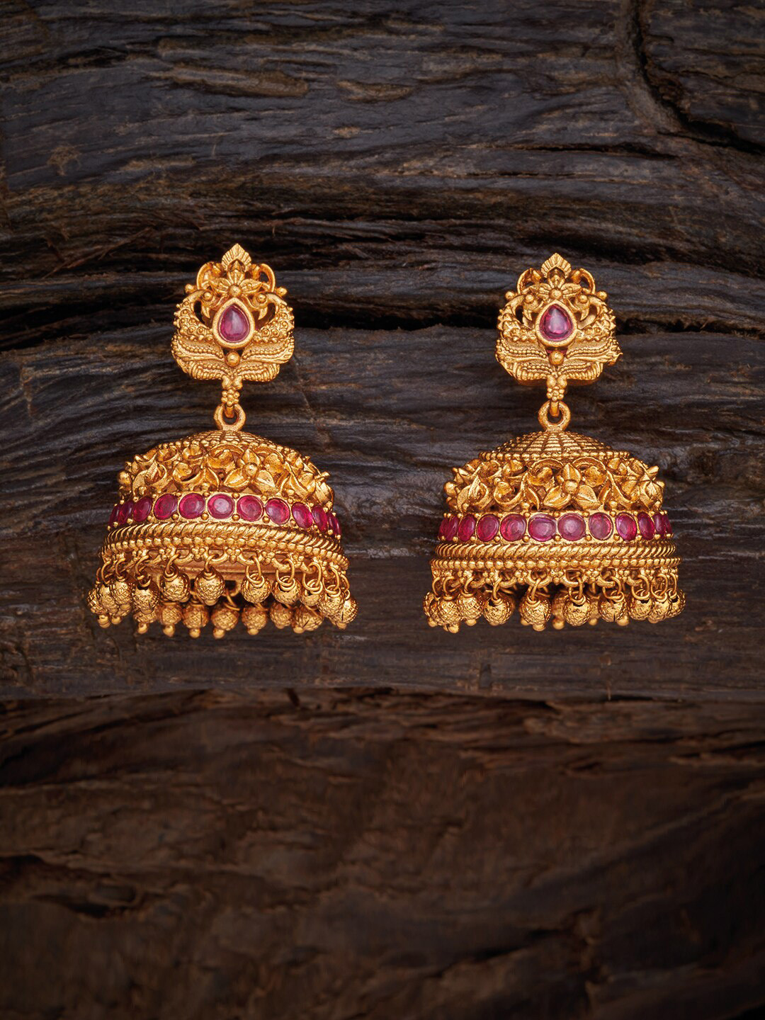 

Kushal's Fashion Jewellery Women Red & Gold-Toned Dome Shaped Jhumkas Earrings