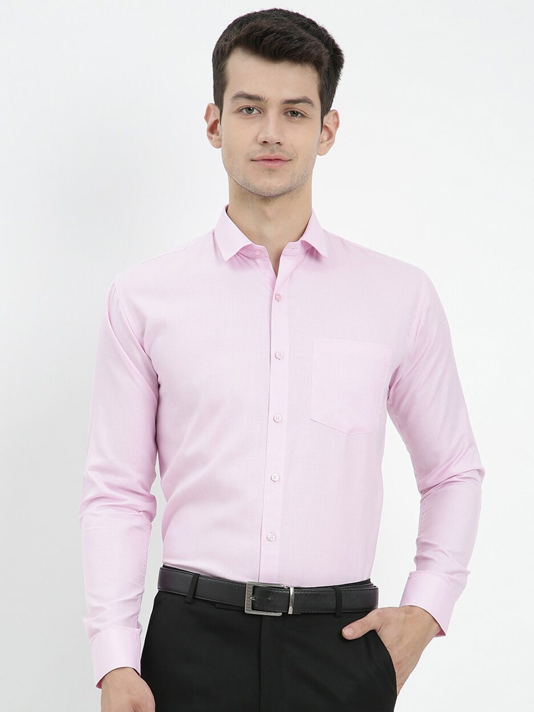 

V2 Value & Variety Men Pink Solid Formal Shirt