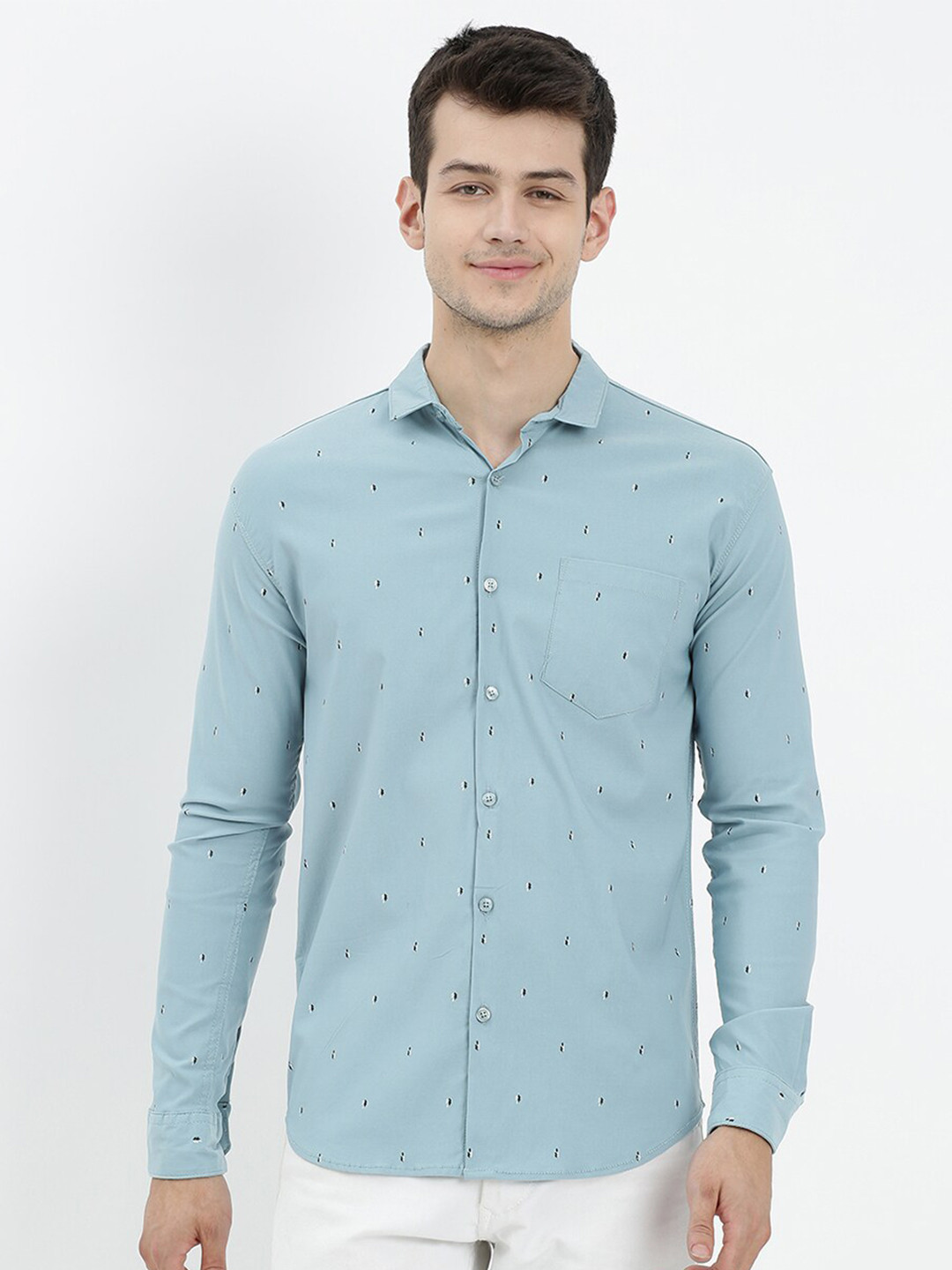

V2 Value & Variety Men Blue Slim Fit Micro Ditsy Printed Casual Shirt