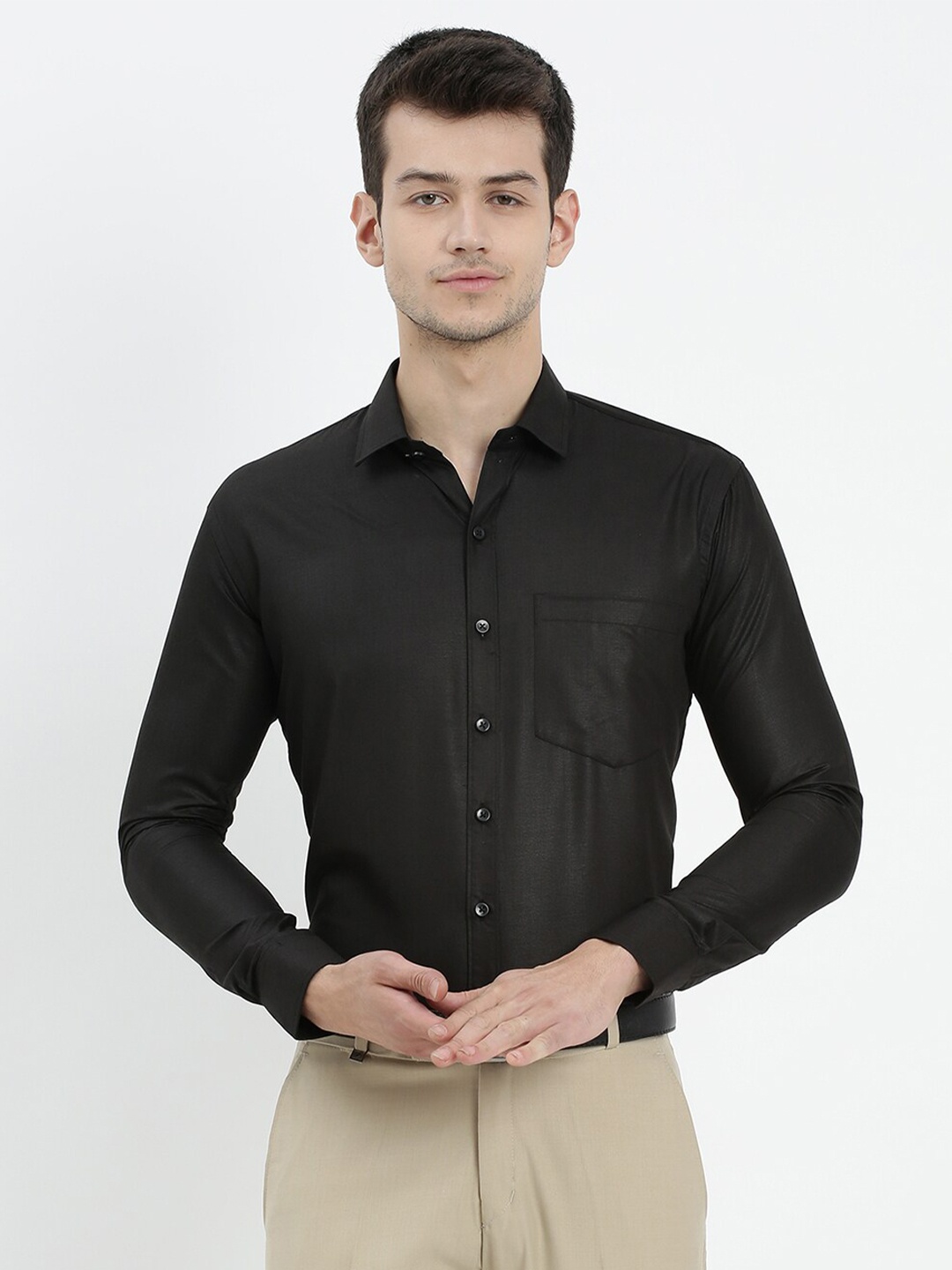 

V2 Value & Variety Men Black Solid Formal Shirt