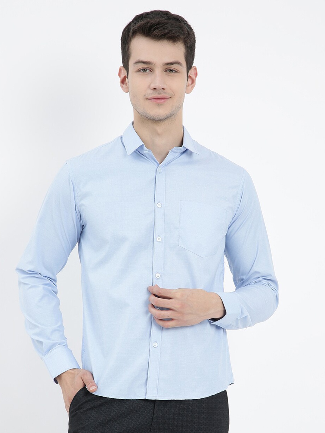 

V2 Value & Variety Men Blue Regular Fit Formal Shirt