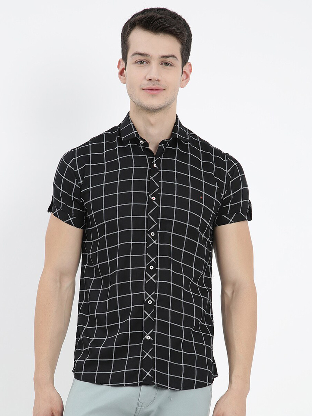 

V2 Value & Variety Men Black Slim Fit Windowpane Checked Casual Shirt