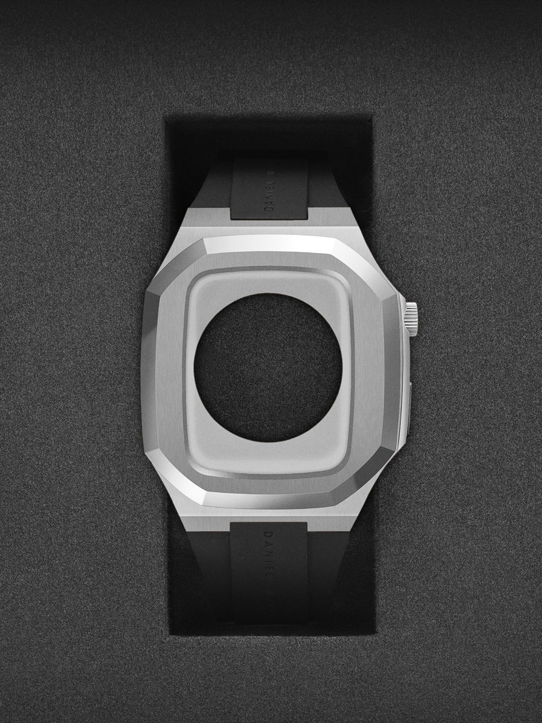 

Daniel Wellington Switch Silver 40mm Smart Watch Case