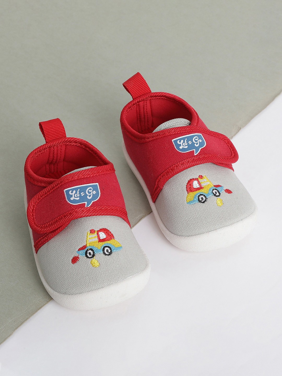 

max Boys Beige Woven Design Slip-On Embroidered Sneakers