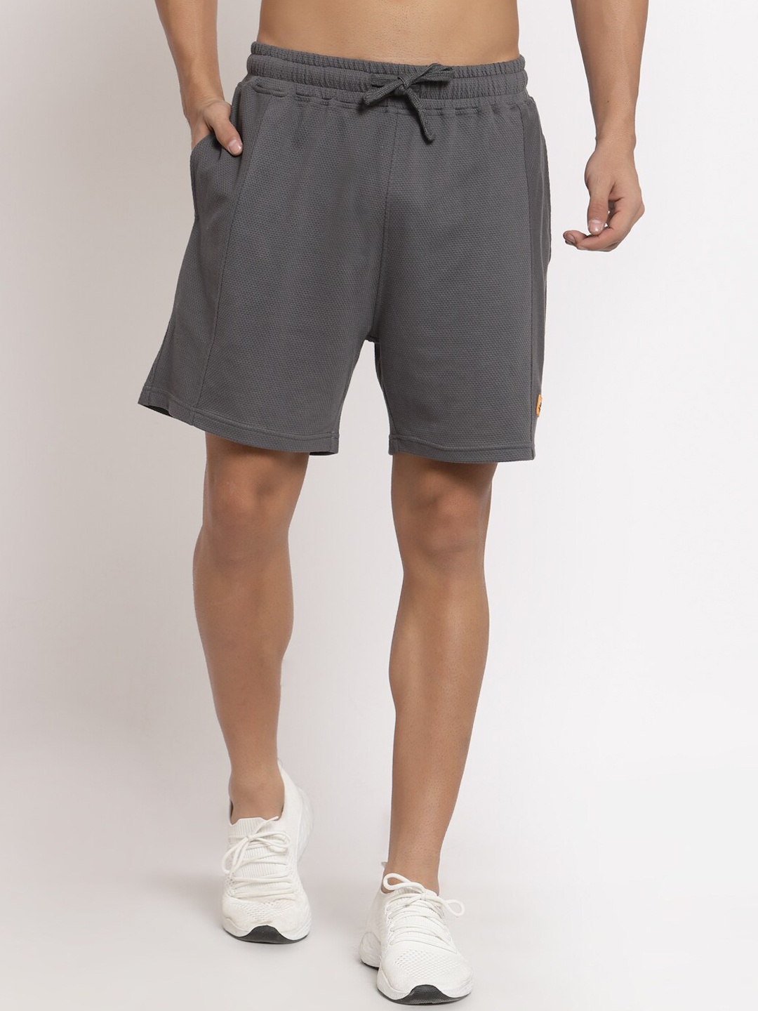 

Club York Men Grey Solid Sports Shorts