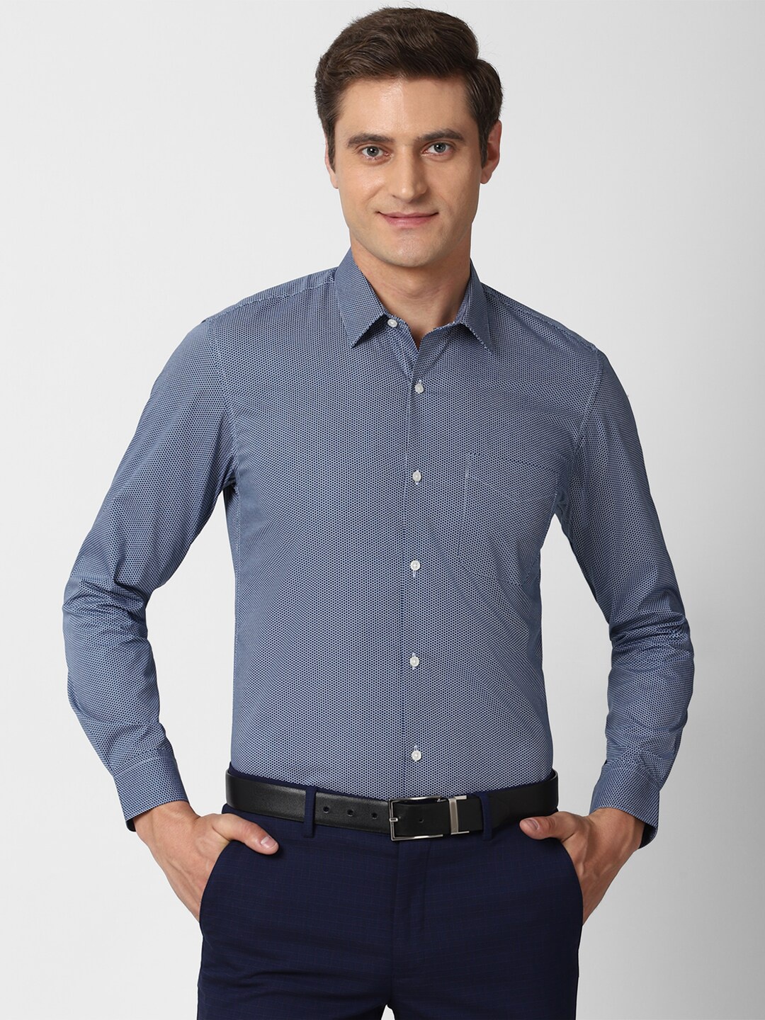 

Peter England Men Grey Slim Fit Micro Checks Printed Formal Shirt