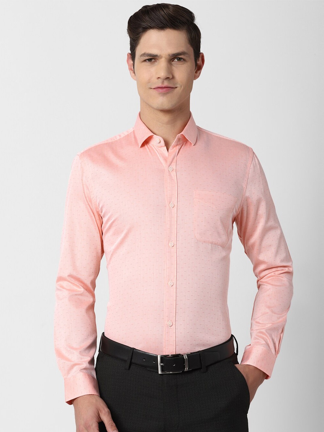 

Peter England Elite Men Peach-Coloured Slim Fit Formal Shirt