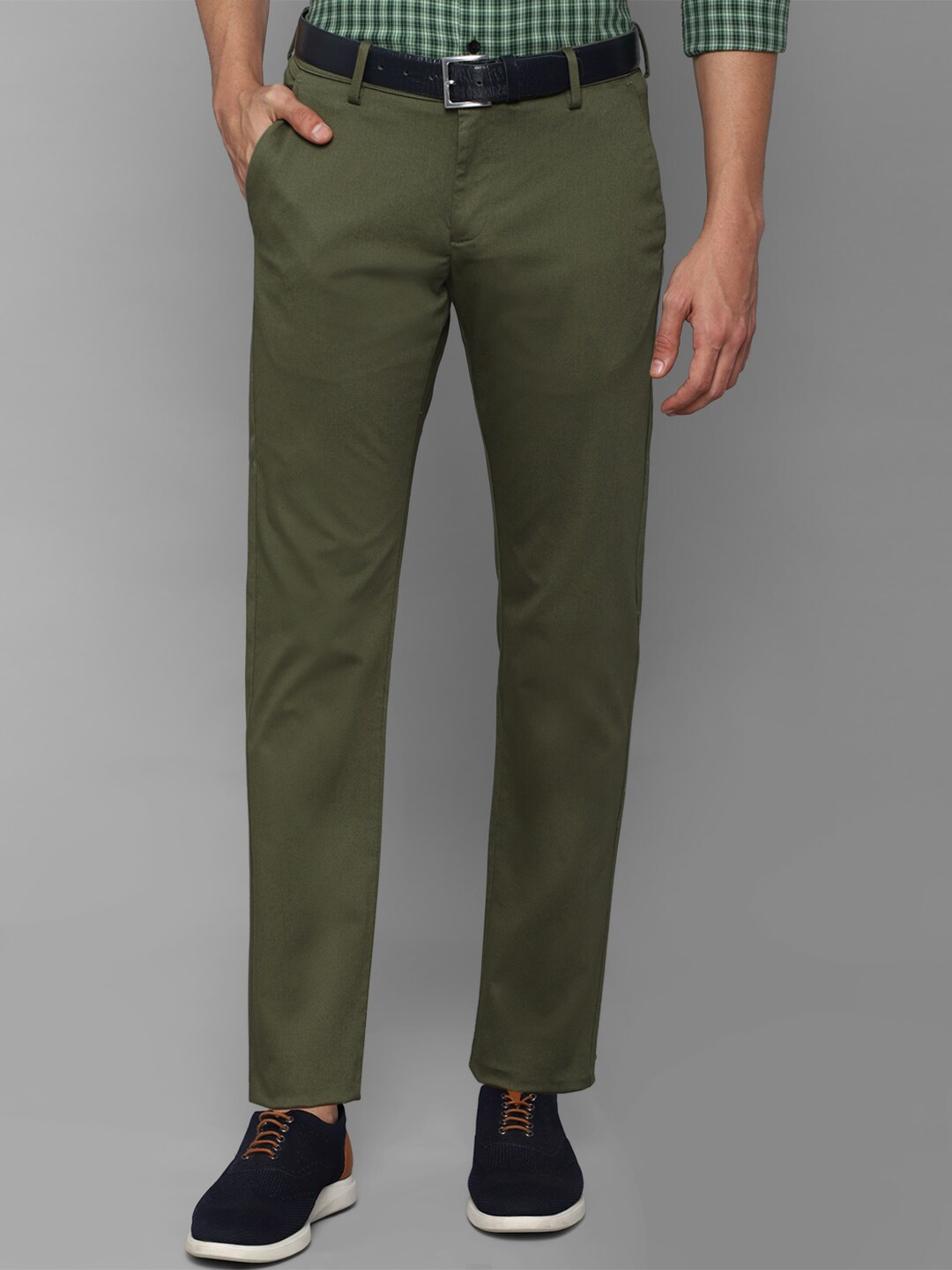 

Allen Solly Men Olive Green Solid Slim Fit Trouser