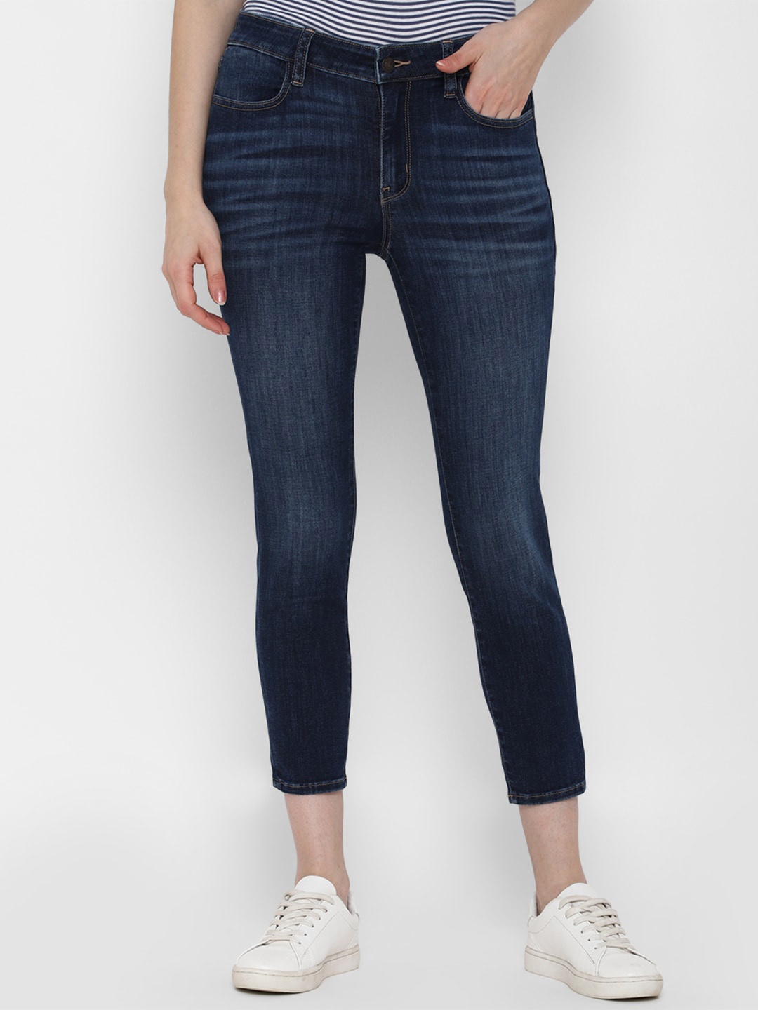 

AMERICAN EAGLE OUTFITTERS Women Blue Slim Fit Light Fade Jeans