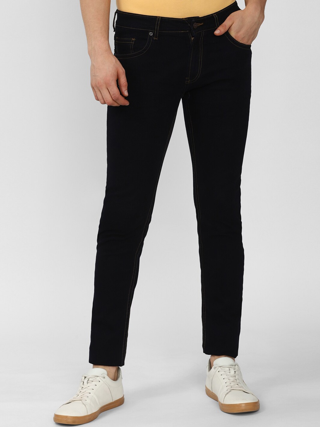 

Peter England Casuals Men Navy Blue Skinny Fit Jeans