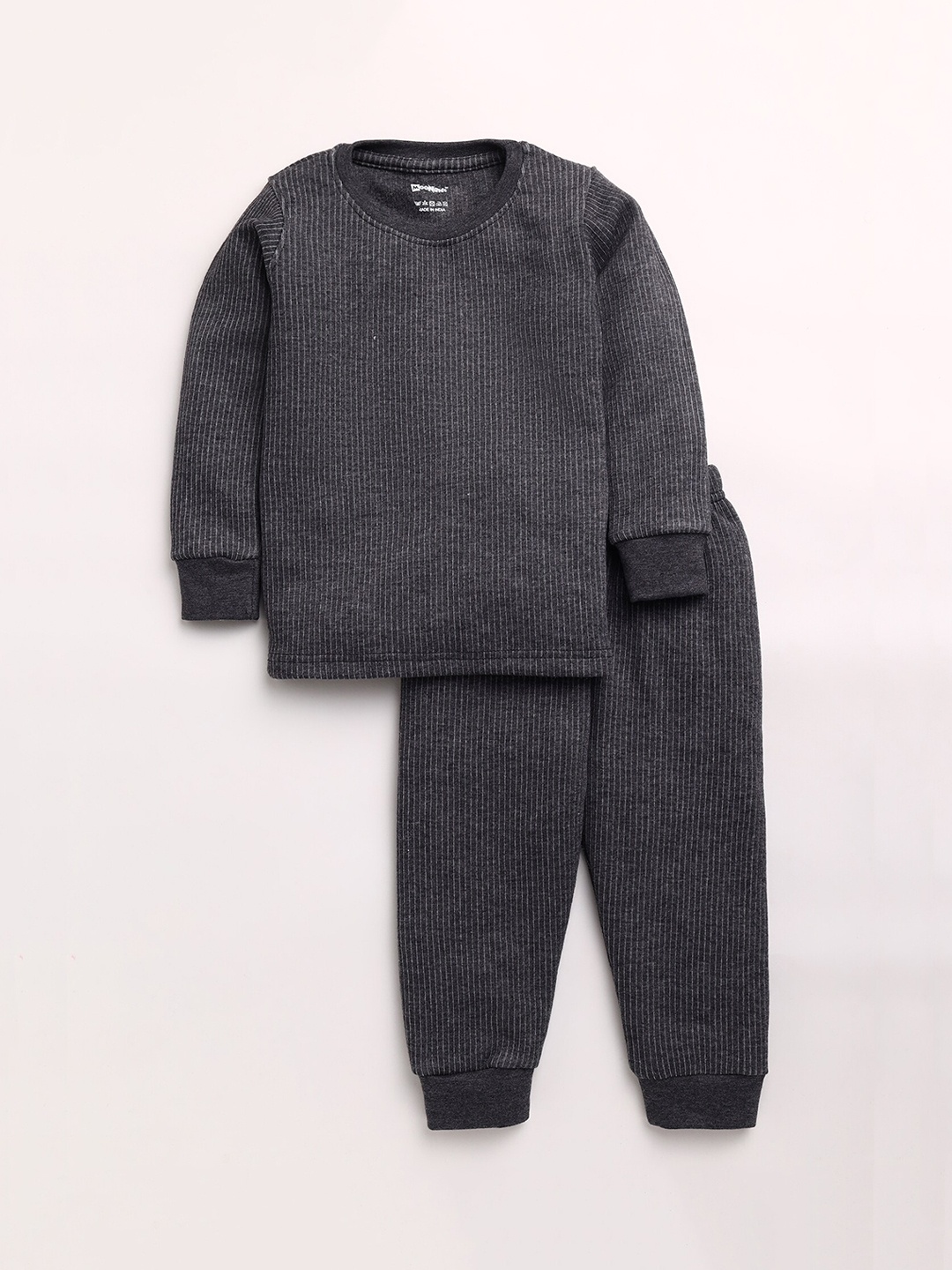 

MooNKids Boys 2 Piece Grey Solid Thermal Set
