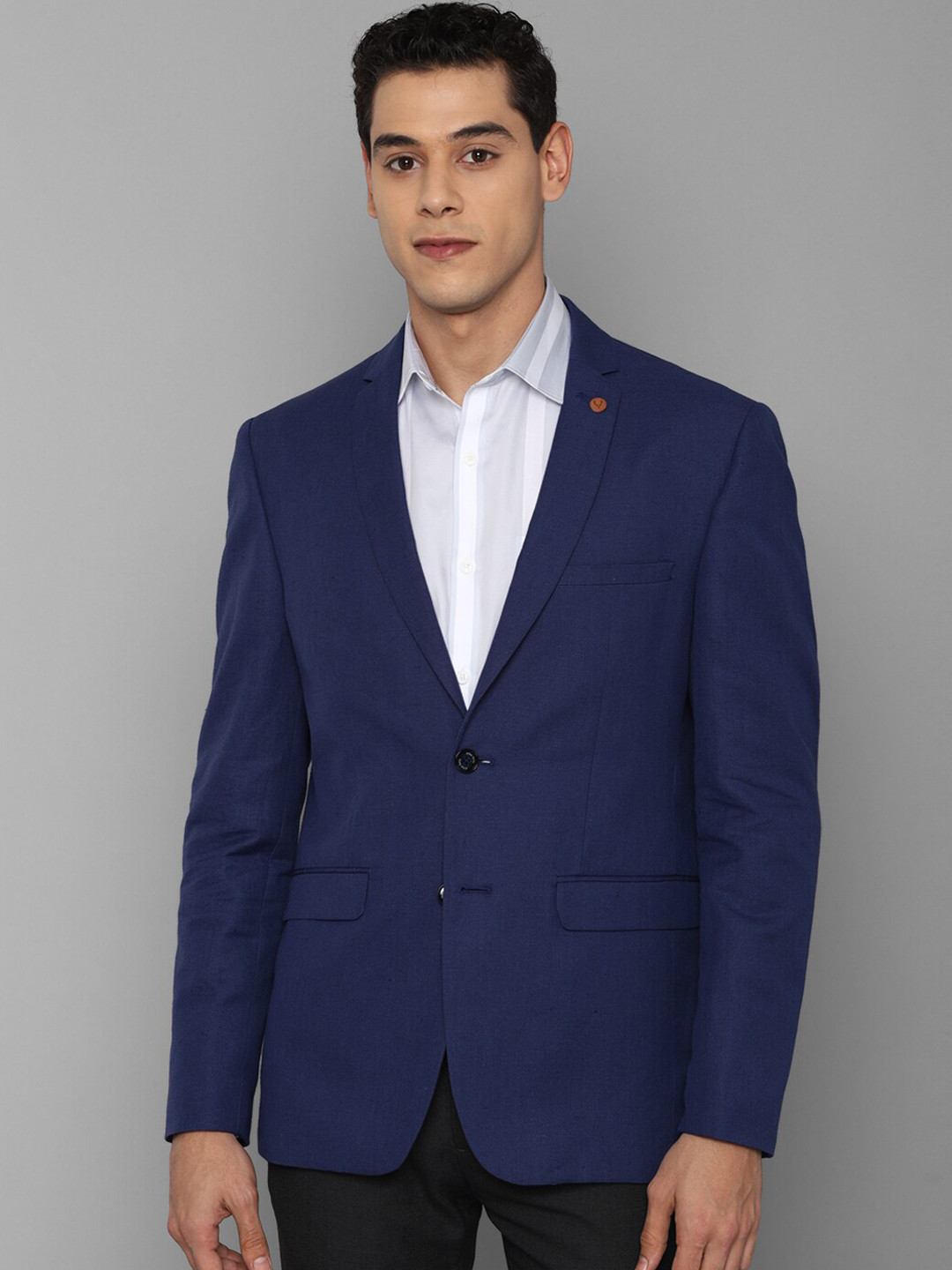 

Allen Solly Men Navy Blue Solid Single Breasted Blazers