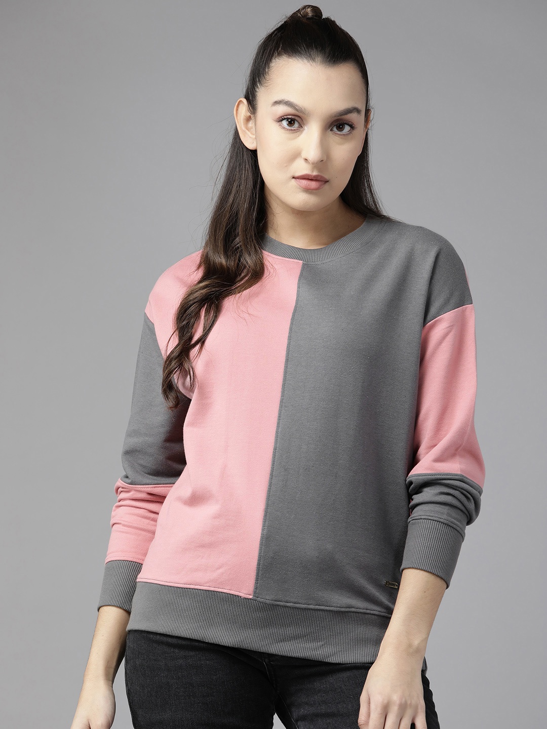 

The Roadster Lifestyle Co. Women Colourblocked Sweatshirt, Pink