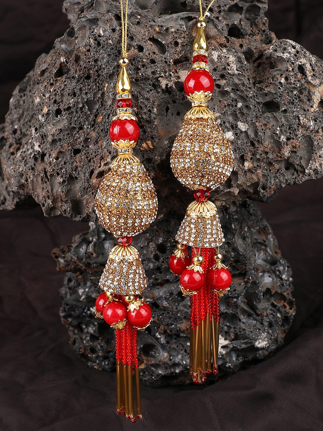 

ANIKAS CREATION Women Red Gold-Toned Handmade Ethnic Tassled Latkan Bell Saree Accessories